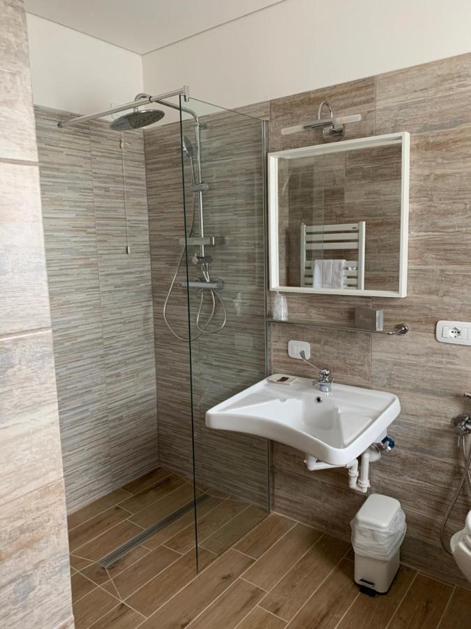 טרביסיו Hotel Rosengarten מראה חיצוני תמונה